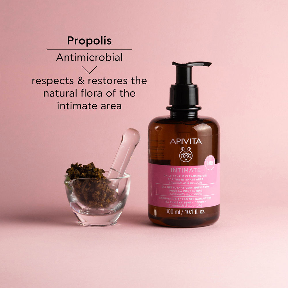 SOFT DAILY INTIMATE HYGIENE GEL with chamomile, propolis and aloe