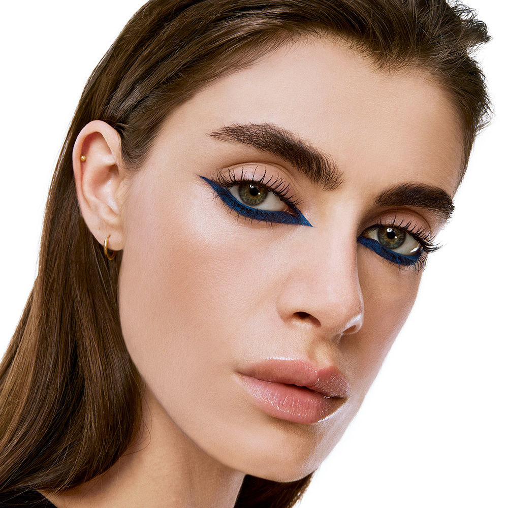 Yves Saint Laurent Lines Liberated Eyeliner 8