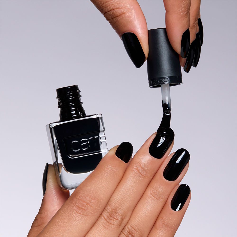 Catrice Gel Affair Nagellack 022 Cherry Is The New Black 7