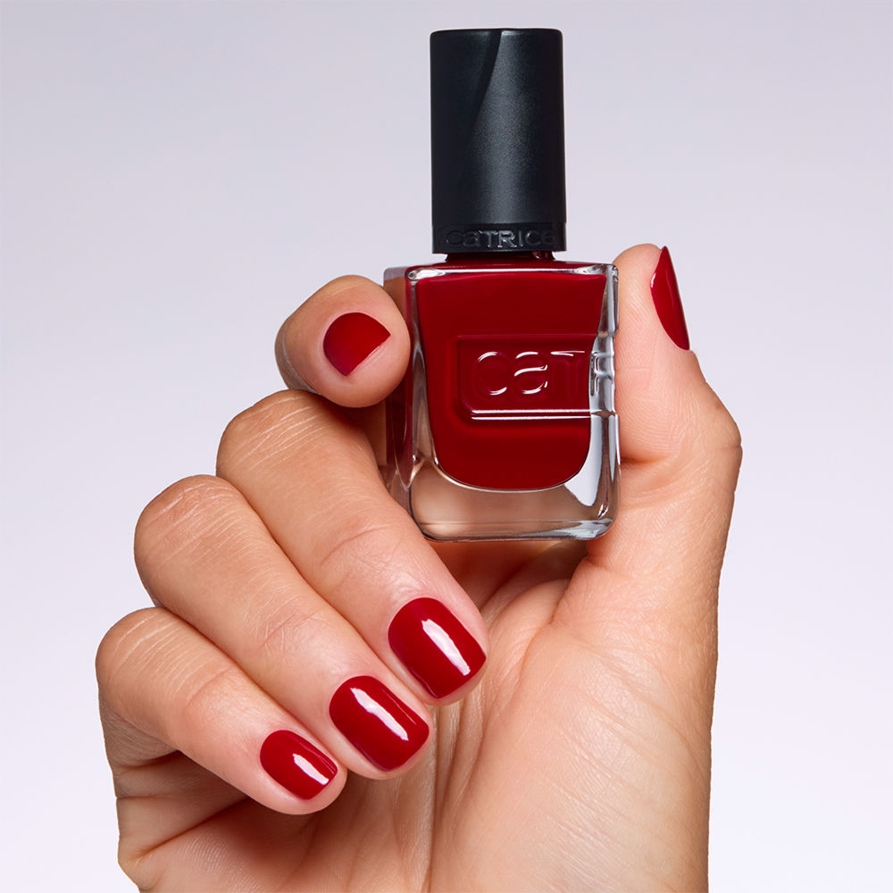 Catrice Gel Affair 023 Plum Nail Polish 6