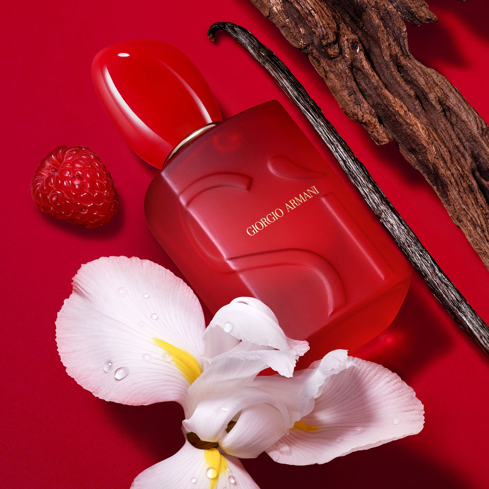 Giorgio Armani Si Passione Red Bloom Eau de Parfum 50ml 9