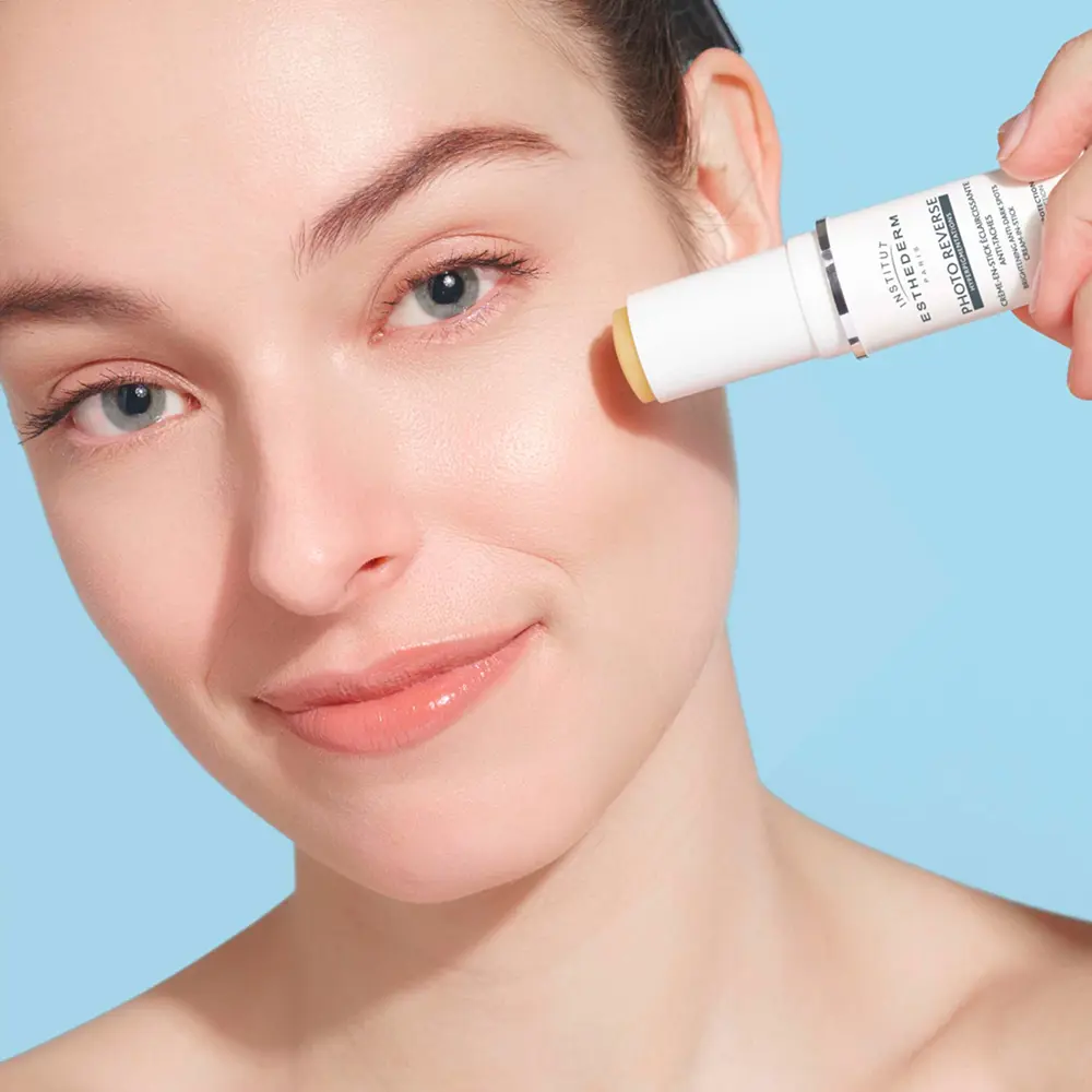 Institut Esthederm PHOTO REVERSE illuminating anti-spot cream stick