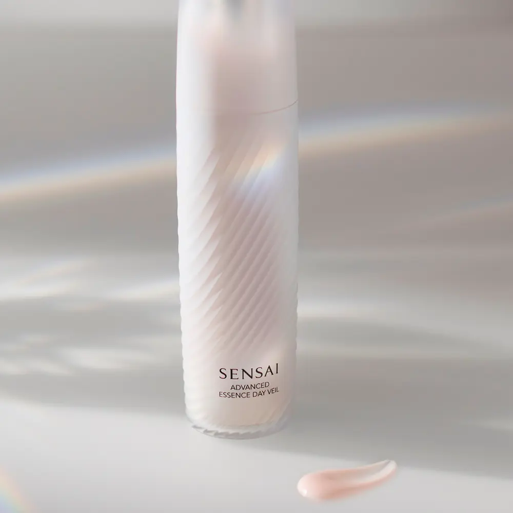 ESSENCE DAY VEIL Zabiegi do twarzy Sensai - Perfumes Club