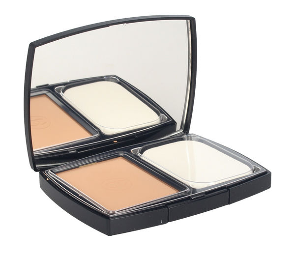 ULTRA LE TEINT compact SPF15 Chanel、コンパクトパウダー-Perfumes Club