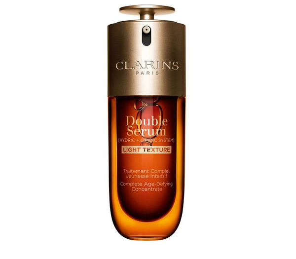 ダブルセラム 軽いテクスチャーのアンチエイジングコンセントレート