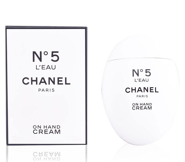 Chanel Nº5 L'EAU on hand cream