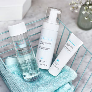 SKINTELLIGENCE HYDRA cleansing foam