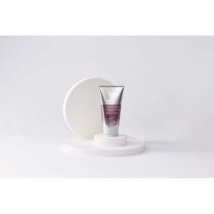 DEFY DAMAGE protective mask