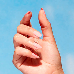 NATURE STRONG esmalte de uñas natural