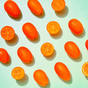 VITAMIN-RICH moisturizing revitalizing eye gel