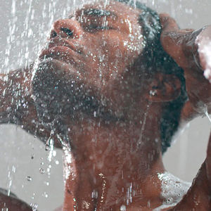DAILY MOISTURIZING shampoo