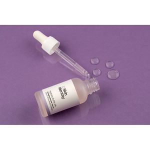 ID SKIN Identity Peptides Buffet Sérum anti-érection concentré à 2 %