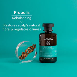 Balancing shampoo for oily hair with mint and propolis