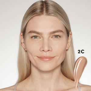 Correcteur éclairant soft touch FUTURIST