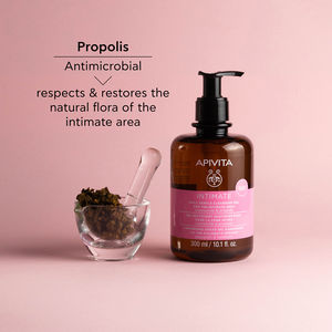 SOFT DAILY INTIMATE HYGIENE GEL with chamomile, propolis and aloe