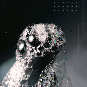 ACIDIC COLOR GLOSS sulfate-free shampoo enhances the shine of your color