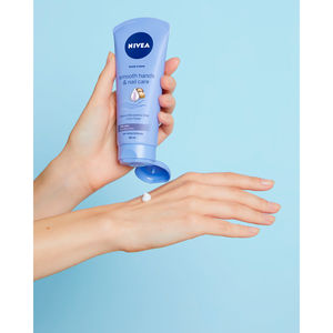 NUTRITIVE hand cream for dry skin macadamia oil