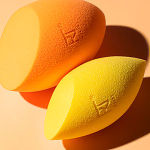 MIRACLE COMPLEXION sponge + concealer duo