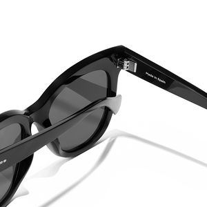 AUDREY RAW polarized