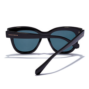 AUDREY NEUVE polarized
