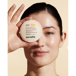 PHOTOCORRECTION D-PIGMENT MAKE-UP cream makeup SPF50+