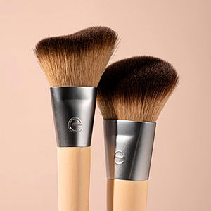 BLUSH + HIGHLIGHT brush duo