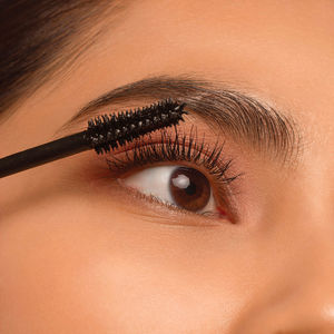 CALL ME QUEEN waterproof mascara