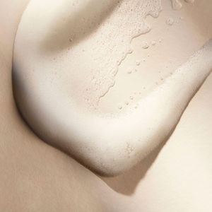 THE RITUAL OF NAMASTE gentle cleansing foam