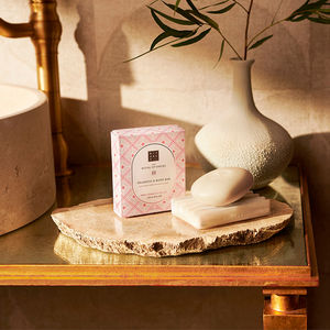 THE RITUAL OF SAKURA shampoo &amp; body bar