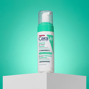 Rebalancing air foam cleaner