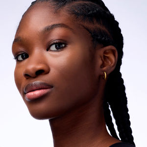 MAGIC SHINE ERASER matinį efektą suteikiantis gelis į pudrą