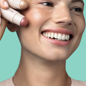 TWIST GLOWY BLUSH blush stick