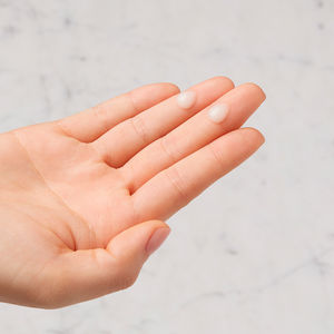 VITAL SKIN-STRENGTHENING super serum