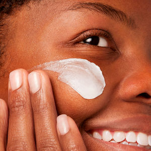 ULTRA FACIAL overnight rehydrating mask with 10.5% squalane