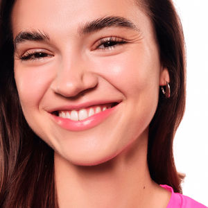 ALL ABOUT SOFT GLOW! Waterproof compact powder