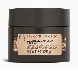 Hydratant pour le corps The Body Shop SPA OF THE WORLD crème hydratante au camélia japonais acheter en ligne