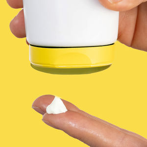 INVISIBLE HYDRA SUNSCREEN Invisible Hydrating Protective Lotion SPF50