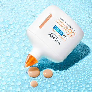 CAPITAL SOLEIL UV AQUA drėkinamasis skystis su SPF50 spalva