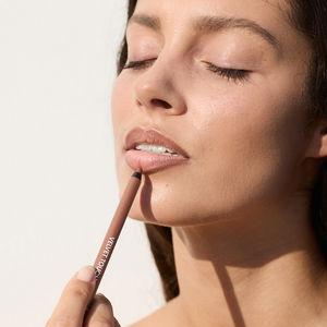 VELVET TOUCH waterproof lipliner