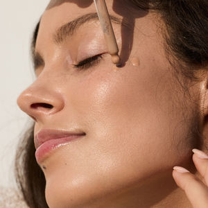 DEWY foundation drops SPF15