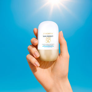 SUN PERFECT AIR HYDRATION daily invisible fluid SPF50