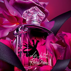 LA PETITE ROBE NOIRE