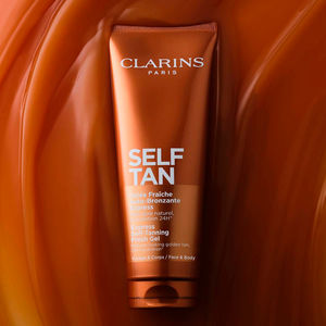 SELF-TANNING GEL for face and body