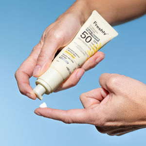 D+ SOINS SOLAIRES NATURELS anti-âge SPF50