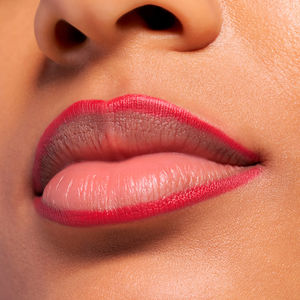 POUTLINE SOFT GLIDE lip liner