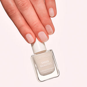 SHEER BEAUTIES Stärkender Nagellack