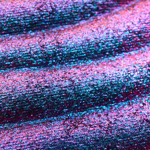PRISMATIC SHIFT eyeshadow