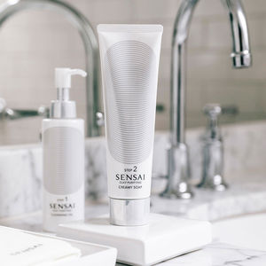 SILKY PURIFYING creamy soap
