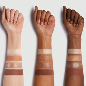 Palette de fards à paupières ESSENTIAL SQUARE