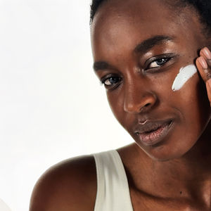 UV SOLUTIONS Moisturizing Sunscreen SPF50